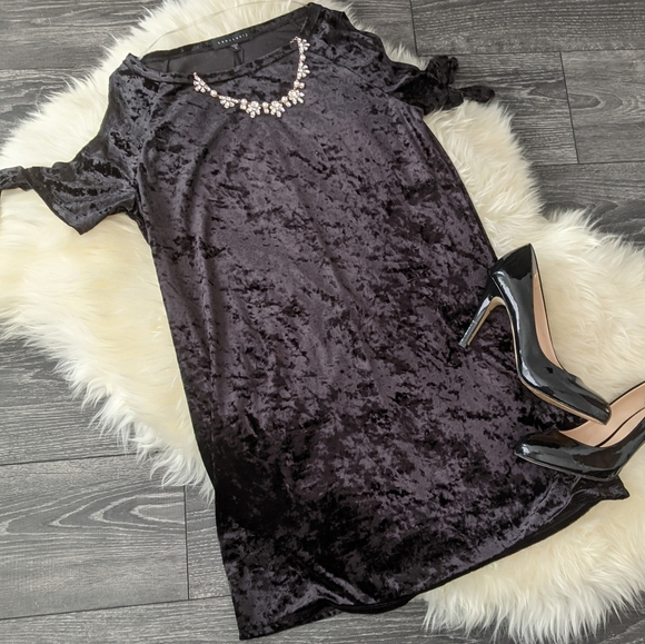 SANCTUARY - NWT Heartbreaker Velvet Dress - Picture 4 of 14